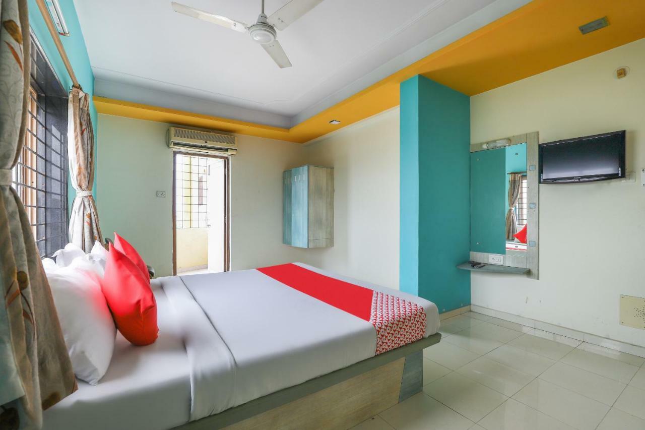 Valsad Oyo 45022 Hotel Sunshine מראה חיצוני תמונה